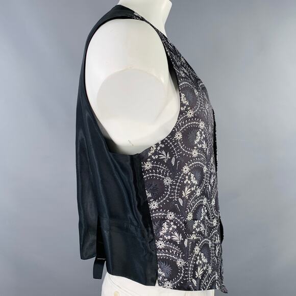 FAVOURBROOK Size 44 Black Grey Jacquard Silk Two Pockets Vest - Picture 3 of 7